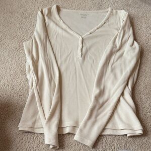 American Eagle Cream Long Sleeve Top